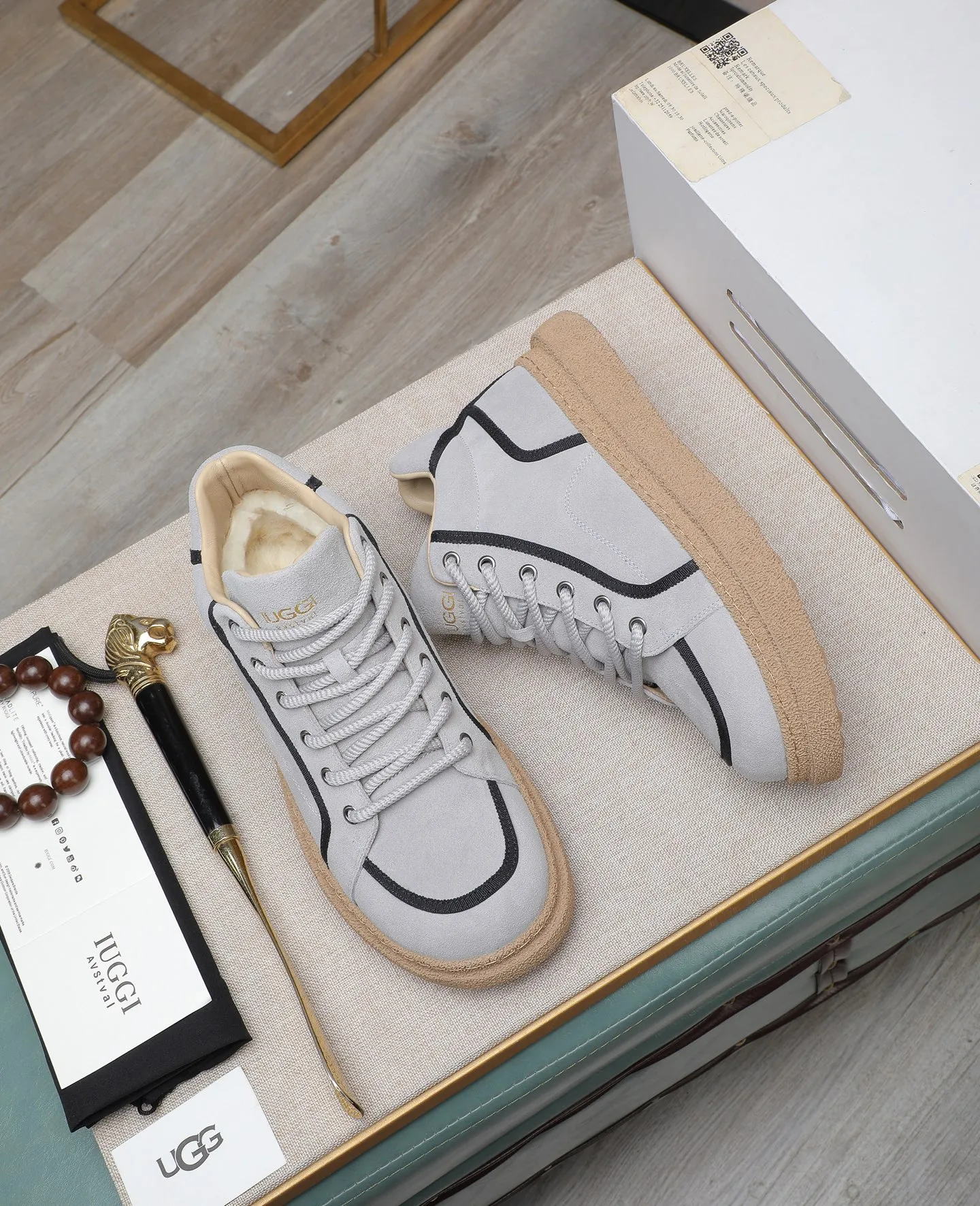 Men's shoes 💰600 IUGGI new retro presbyopia men's shoes, casual and versatile, full of high-end sense, fashionable, luxury and personalized style, joint style, retro presbyopia factor, full of handsome style, first layer suede cowhide, wool lining, rubber outsole, light and non-slip size: 39-44